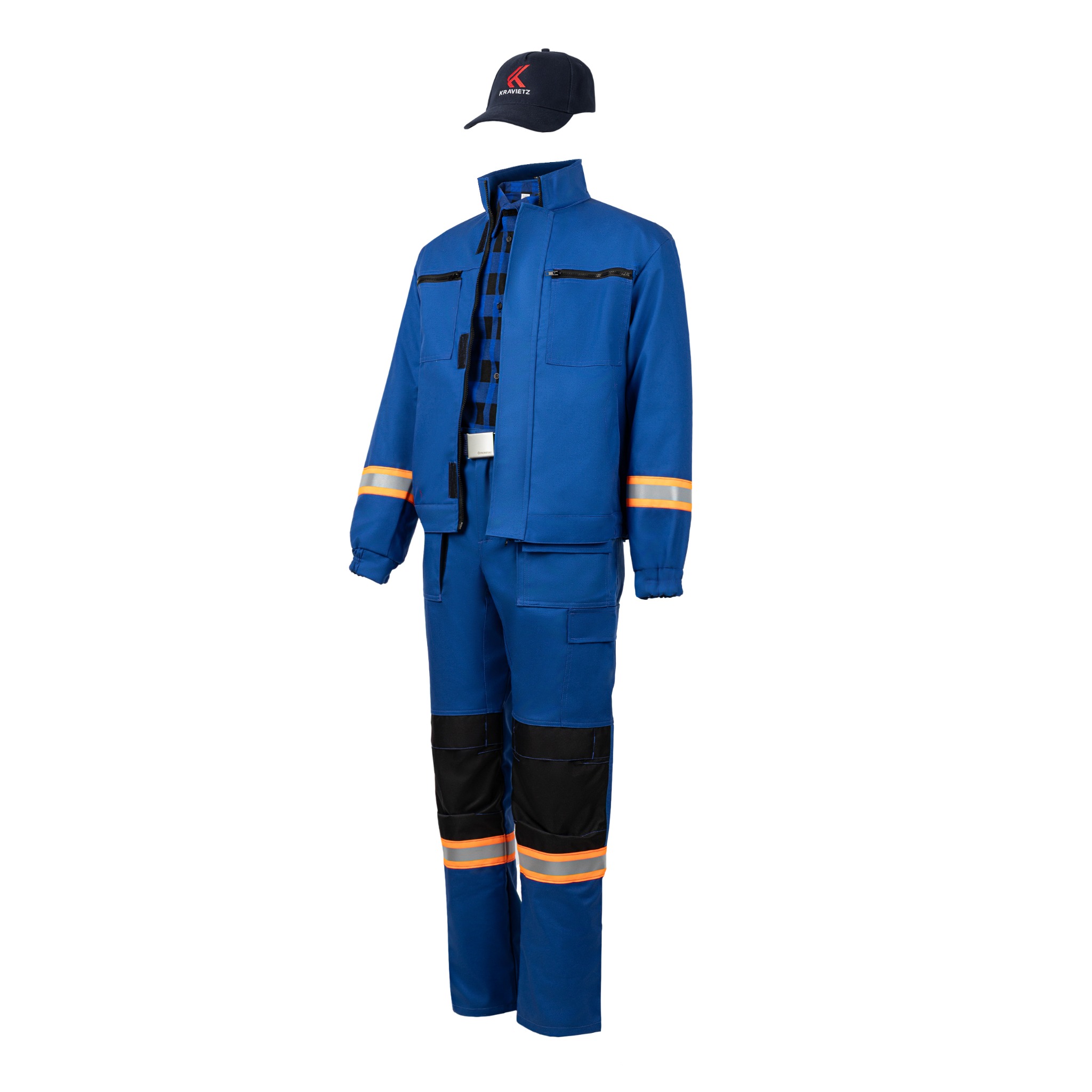 Kompletny strój roboczy w kolorze niebieskim z odblaskowymi elementami, składający się z bluzy, spodni i czapki z logo, prezentowany na białym tle.