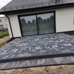 Układanie kostki brukowej Woźniki 2