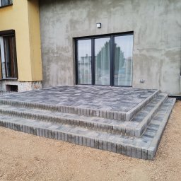 Układanie kostki brukowej Woźniki 3