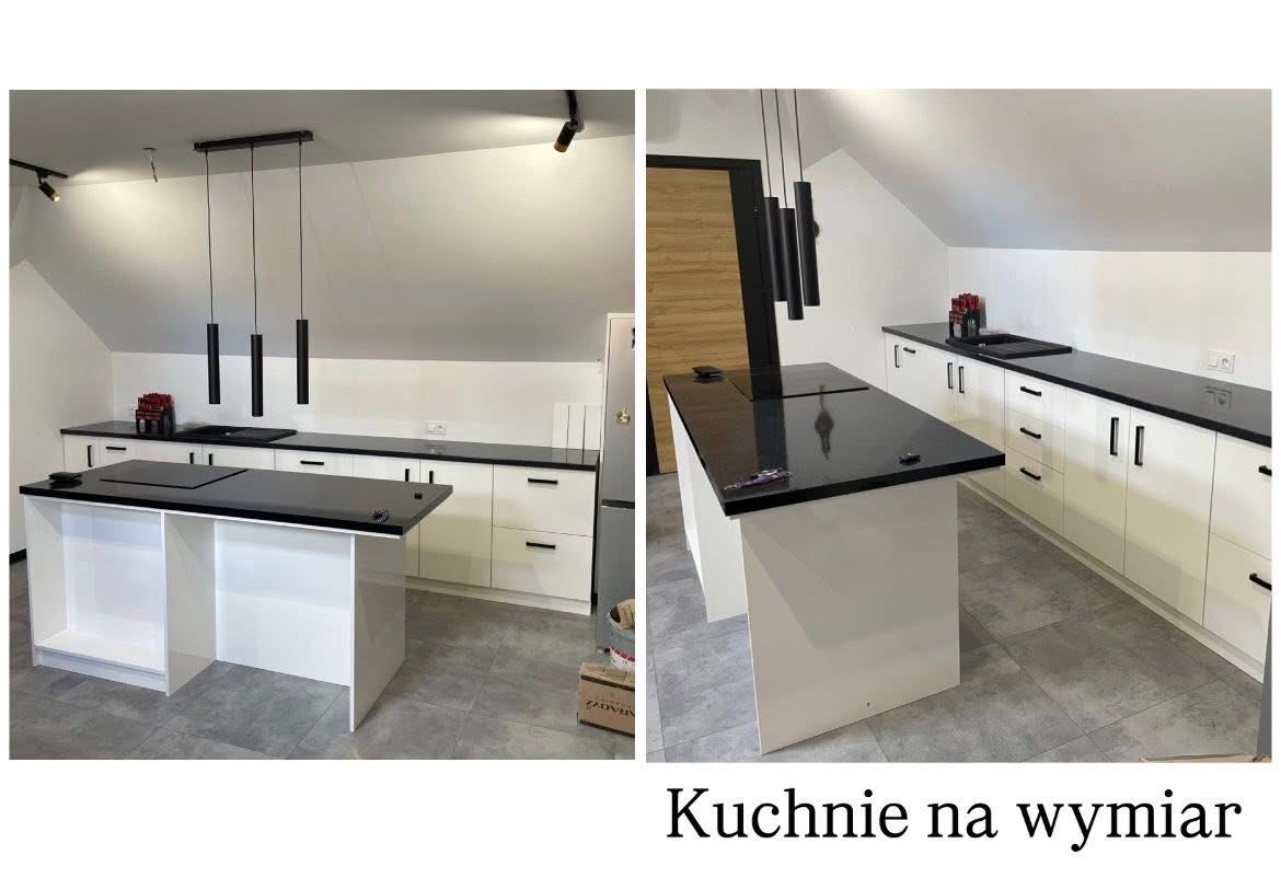 Nowoczesna kuchnia na poddaszu z białą zabudową i czarnym blatem, oświetlona wiszącymi lampami. Widok z dwóch perspektyw, ukazujący wyspę kuchenną i szafki.