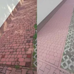 Porównanie kostki brukowej przed i po czyszczeniu. Lewa strona zabrudzona, prawa czysta, zarys budynku w tle. Widoczne różnice w kolorze i usunięte zanieczyszczenia.