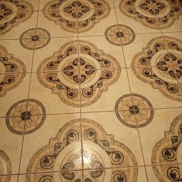 terakota na podłodze