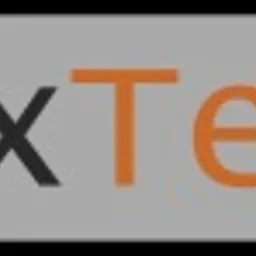 Szare logo 'rmxTech' z pomarańczowym 'Tech' na zaokrąglonym tle. Minimalistyczny design, nowoczesna typografia, kontrastowe kolory.