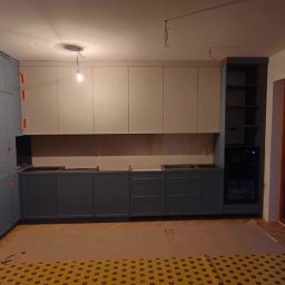 Szafy wnękowe Motycz 1