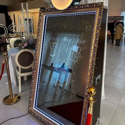 Fotolustro Kuźnia Zdjęć - Przewóz Osób Poznań