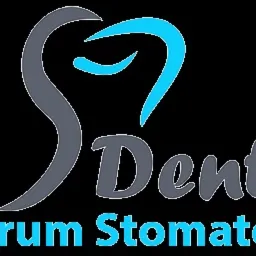 Logo SDent Centrum Stomatologii: stylizowany ząb, nowoczesna czcionka w odcieniach szarości i błękitu na czarnym tle. Minimalistyczny design.