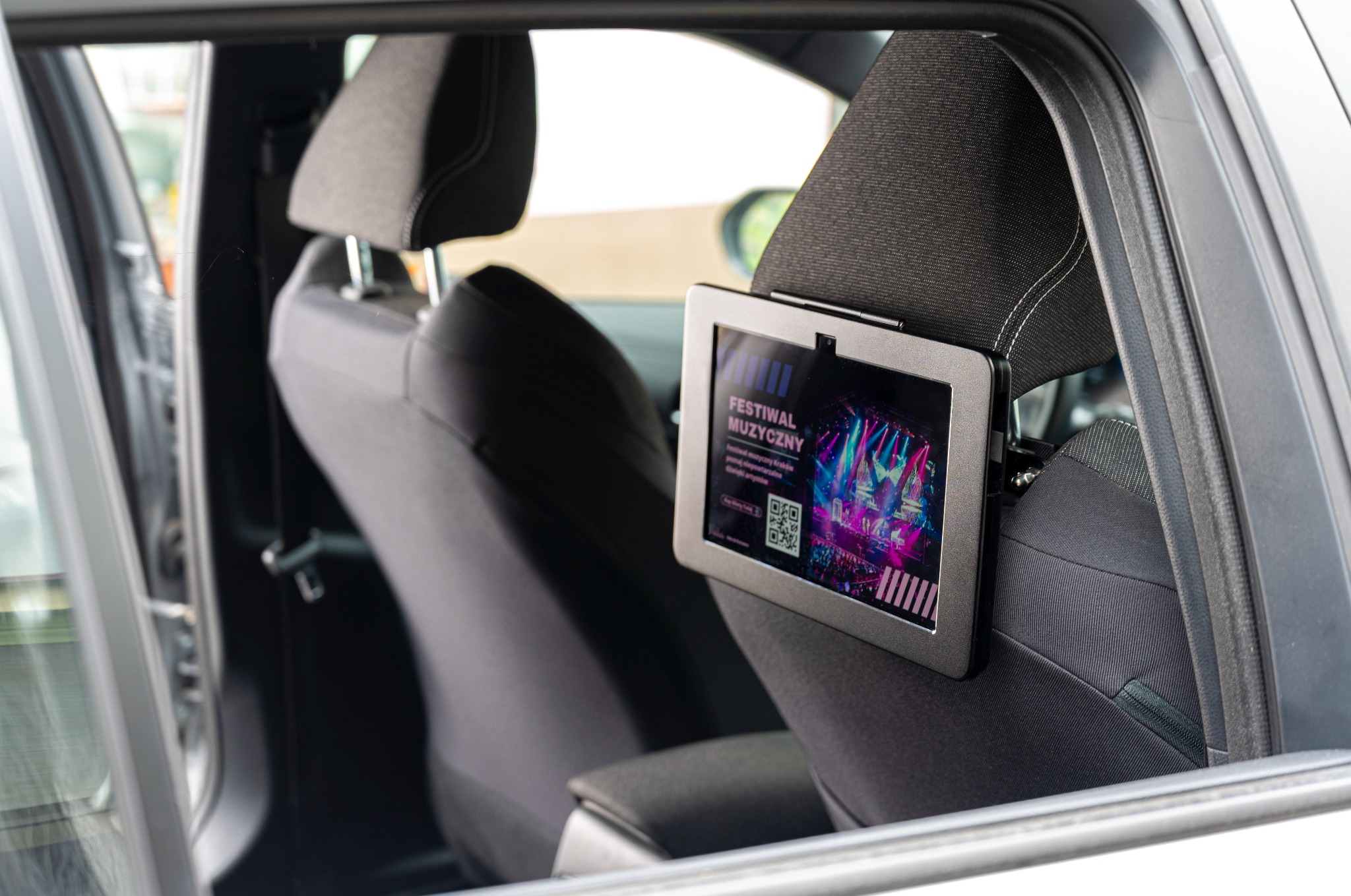 Przykład reklamy na naszych tabletach, zapewnij sobie mobilność reklamy