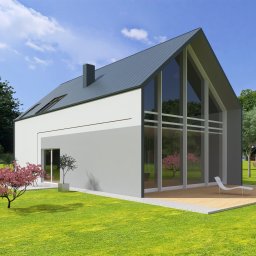 SIP-PANEL GROUP SPÓŁKA Z OGRANICZONĄ ODPOWIEDZIALNOŚCIĄ - Nowoczesny dom z dużymi przeszkleniami, szarym dachem i jasną elewacją, otoczony zielonym trawnikiem i kwitnącymi drzewami. Minimalistyczny design i naturalne otoczenie.