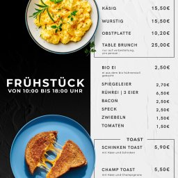 Ember Flow sp. z o.o. - Menu śniadaniowe z jajecznicą i tostem z serem na talerzach, z cenami i opisami dań. Czarno-białe tło z napisem 'Frühstück'.