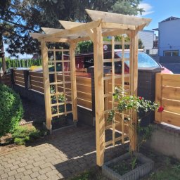 Schody drewniane Niedźwiedź 4