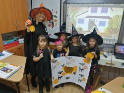 Nauka przez zabawę? Dzieci to uwielbiają.