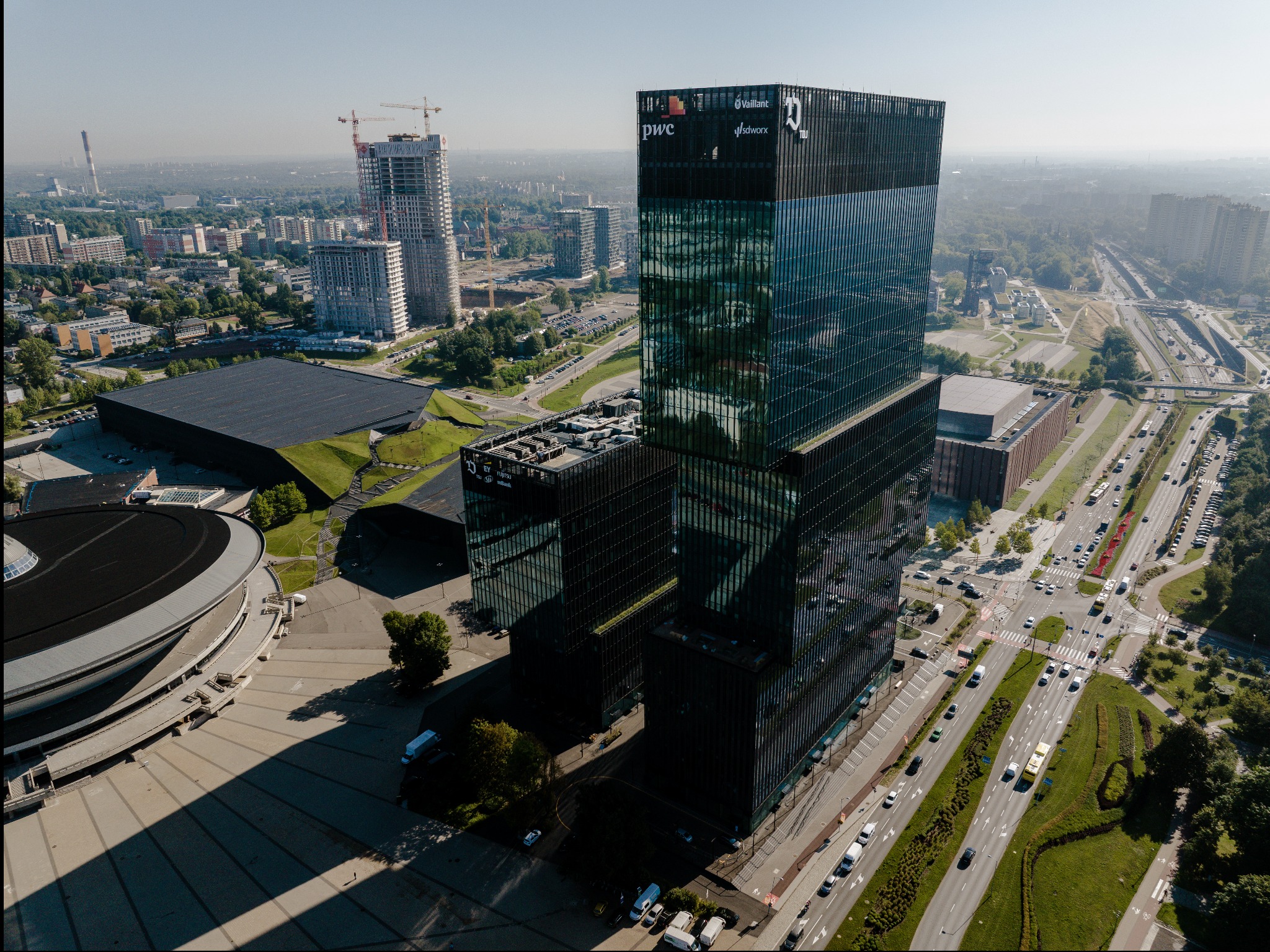 Nasza siedziba znajduje się w Katowicach, w biurowcu KTW.