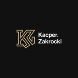 Eleganckie logo z geometrycznym symbolem 'KZ' w kolorze złotym, obok biały napis 'Kacper. Zakrocki' na czarnym tle. Minimalistyczny design.
