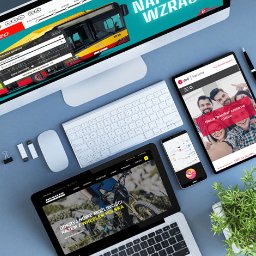 Vertes Design - strony internetowe Warszawa - Prezentacja responsywnych stron na monitorze, laptopie, tablecie i telefonie, z widocznymi elementami interfejsu użytkownika i różnymi układami stron.