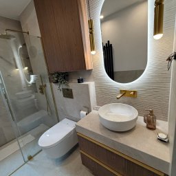 Witam .wykonuje usługi remontowo budowlane, a także łazienki .