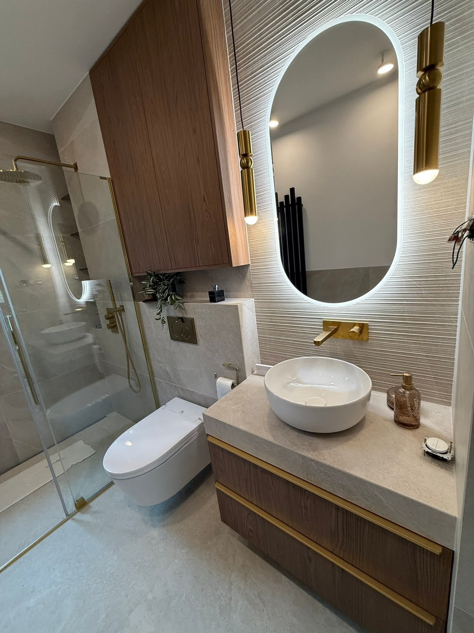 Witam .wykonuje usługi remontowo budowlane, a także łazienki .