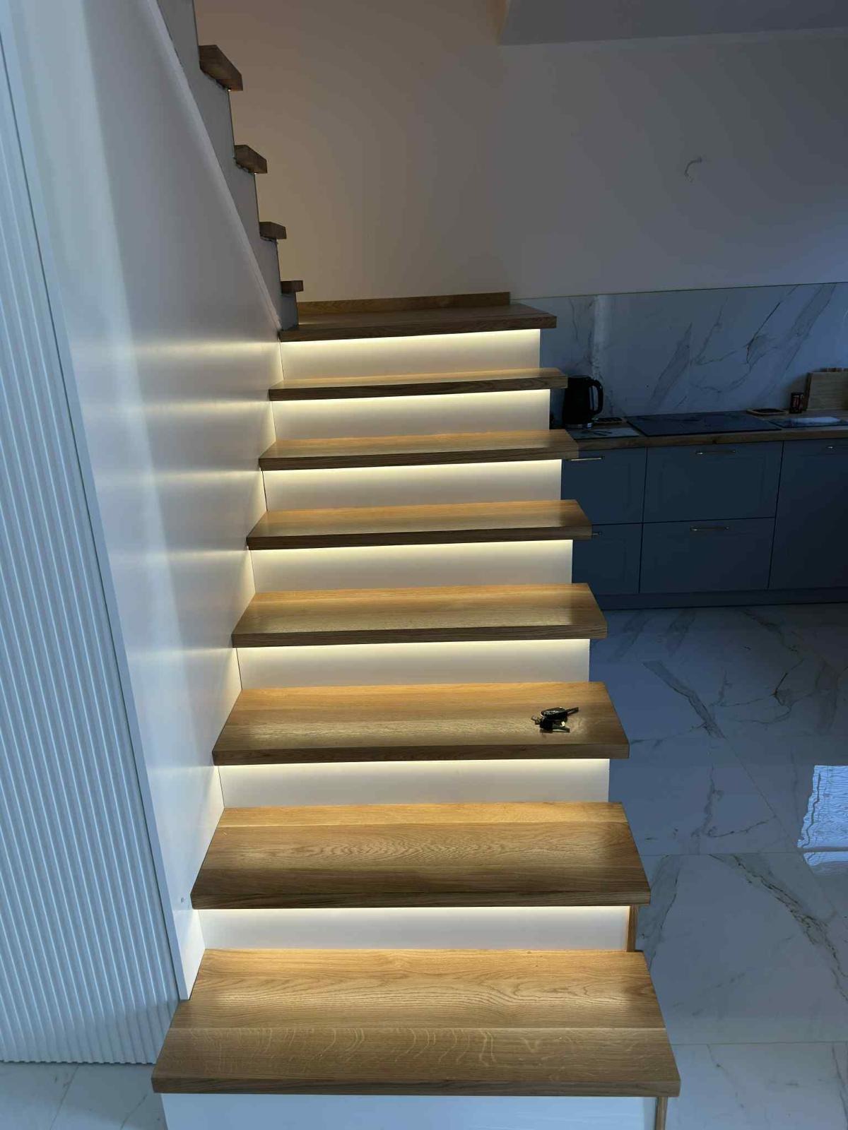 Oświetlenie LED schodów