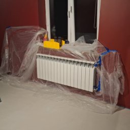 MultiWork Bartosz Pietrzyk - przygotowanie do malowania grzejnika