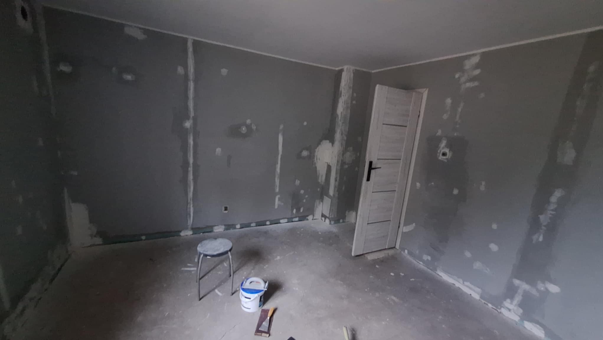 pomieszczenie podczas remontu