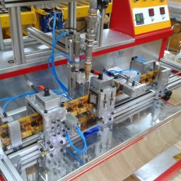 Saszetkarka do miodu