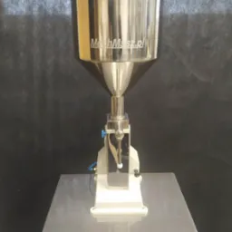 dozownik płynów i past