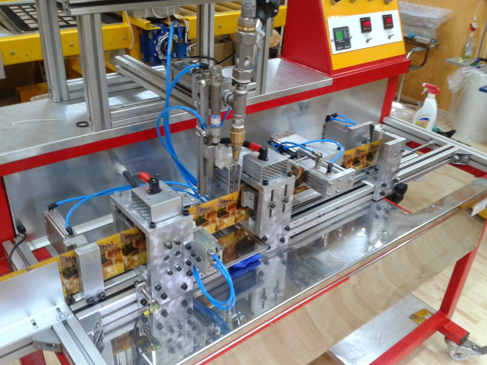 Saszetkarka do miodu