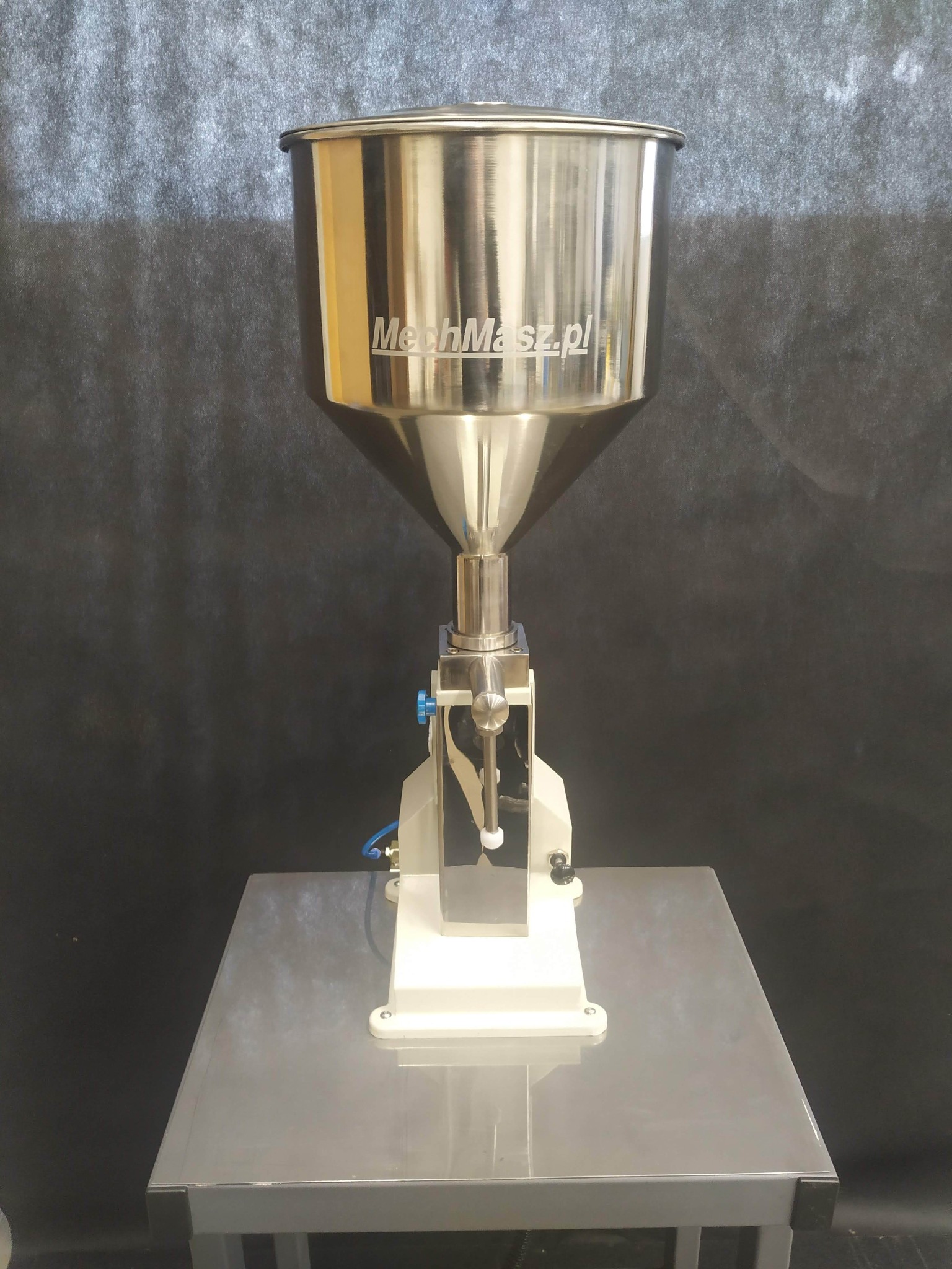 dozownik płynów i past