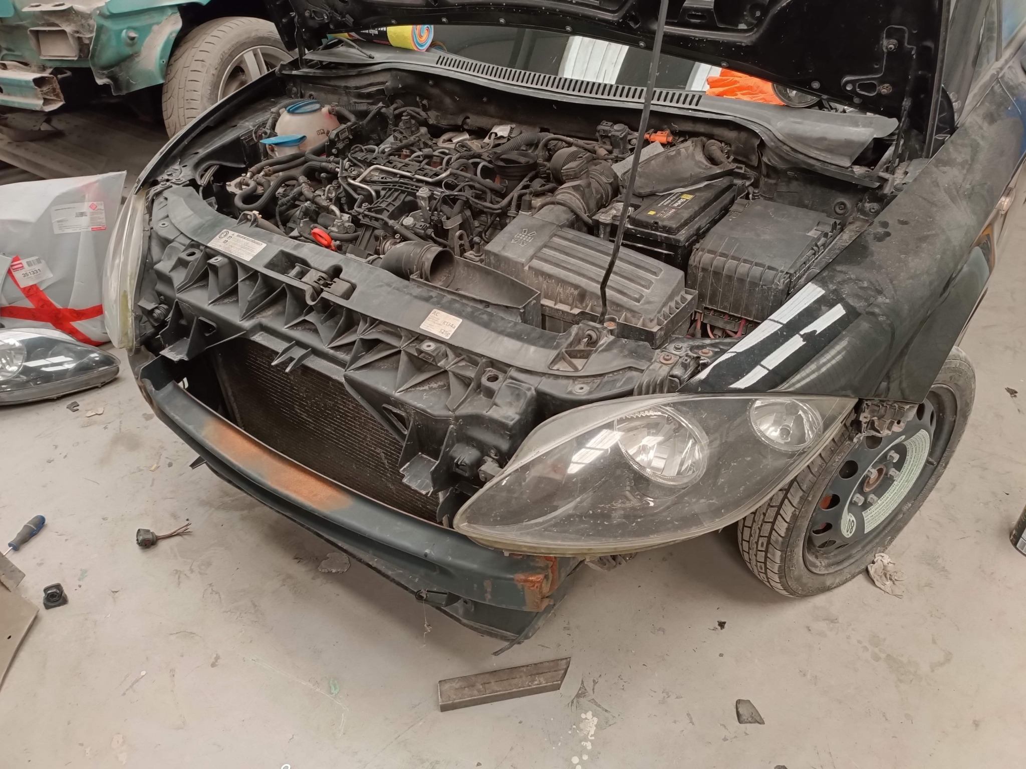 Wymiana wiązki świateł.