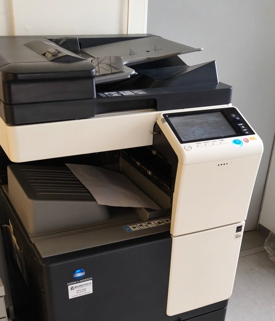 Nowoczesna kserokopiarka laserowa w BiuroTech Płock – serwis Łukasz Hipp, szybkie drukowanie dokumentów w Płocku