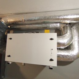 TEKTONOS Sebastian Lubański - Rekuperator Domekt R z wymiannikiem obrotowym sorpcyjnym firmy Komfovent.