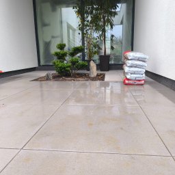 Płyty w dużym formacie Venetto i Verano firmy Galabeton.