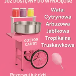 Różowy wózek do waty cukrowej z metalową misą i słoikami barwników. Dostępne smaki: cytrynowy, arbuzowy, jabłkowy, tropikalny, truskawkowy. Nowość, rezerwuj!