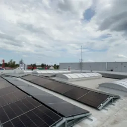 Montaż i uruchomienie paneli fotowoltaicznych