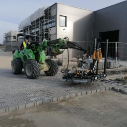 Zielony Styl - Maszynowe układanie kostki brukowej
