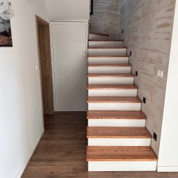 Ontera Design & Build - Perfekcyjne Schody Jesionowe Kraków