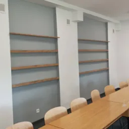 Półki z niewidocznym mocowaniem