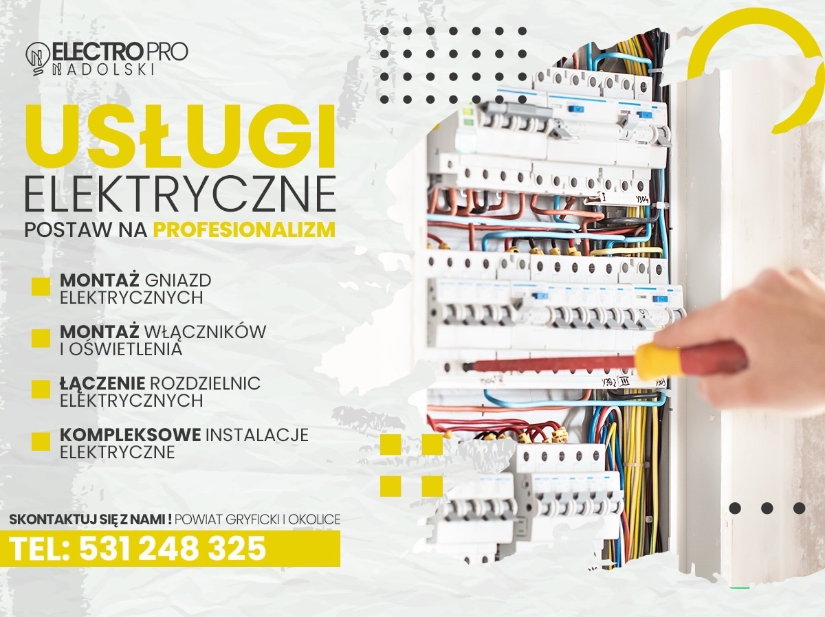 Instalacja elektryczna w rozdzielnicy pod napięciem, wykonywana przez elektryka z użyciem śrubokręta. Widoczne kable i bezpieczniki. Usługi elektryczne.