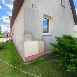 Próbne użycie środków czystości  w celu weryfikacji brudu na elewacji 