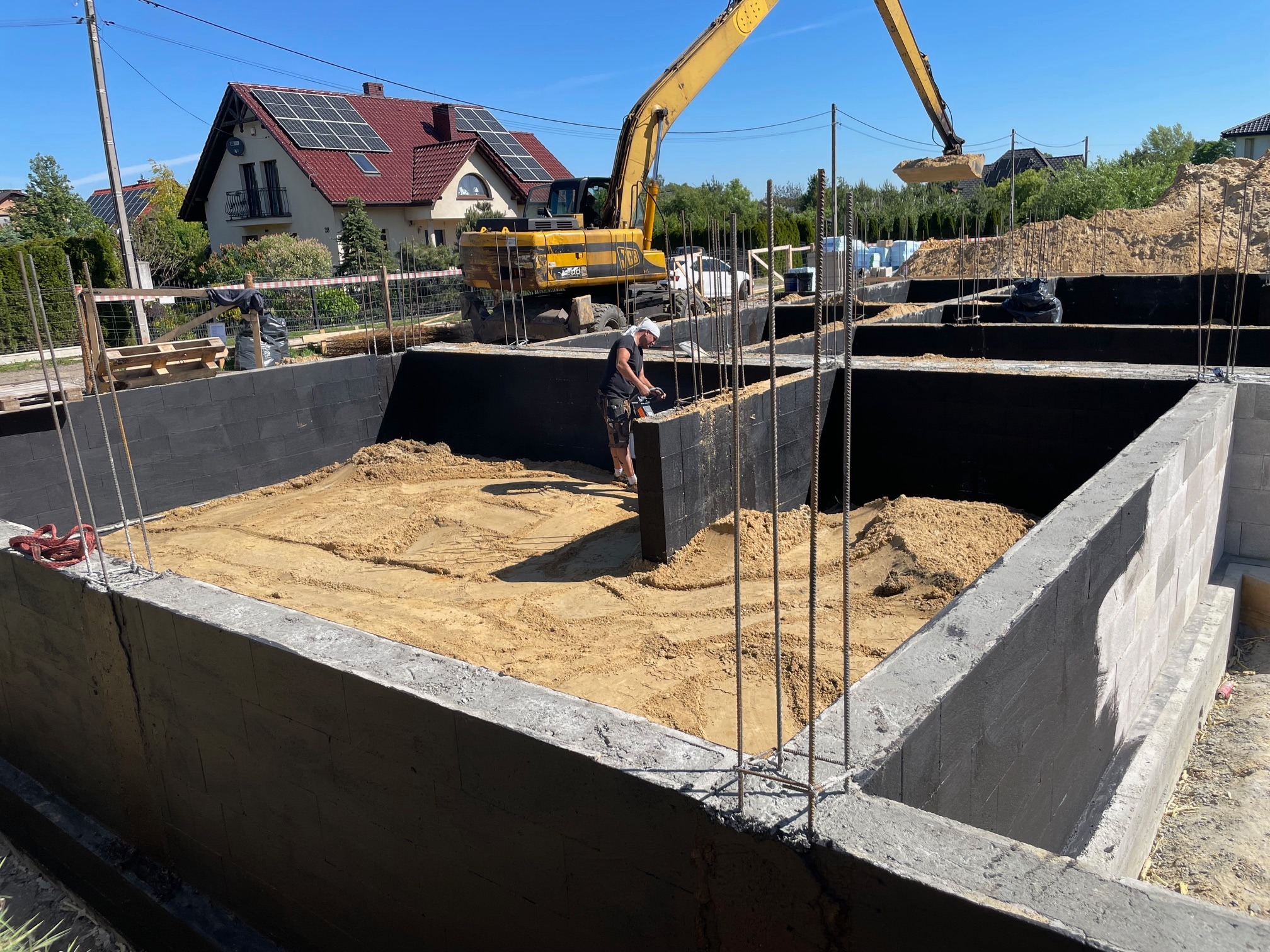 Izolacja ścian fundamentowych.