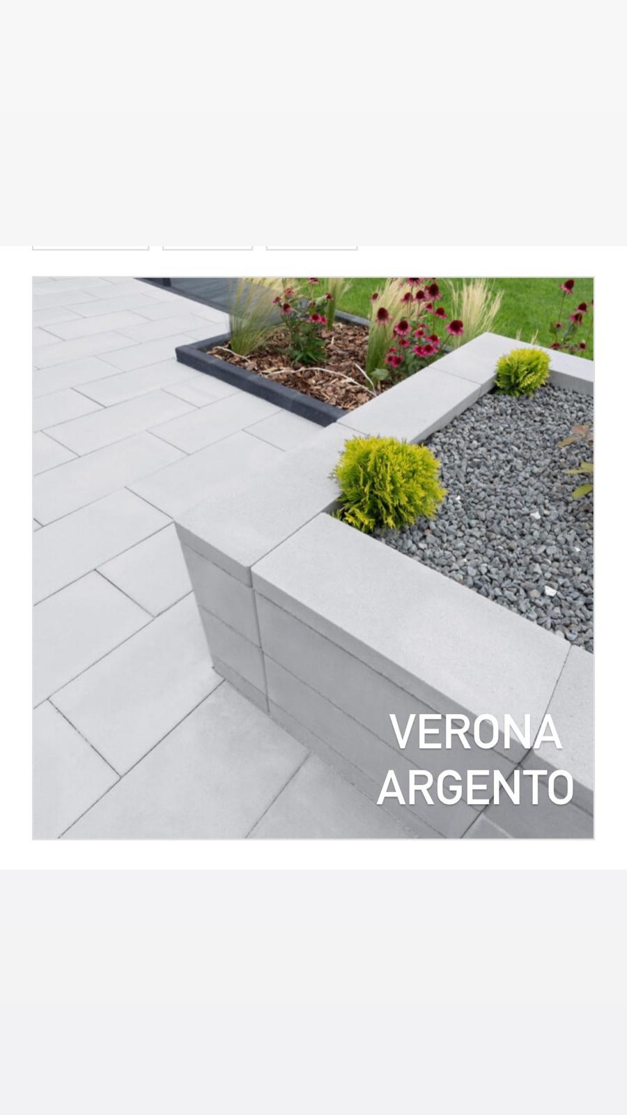 Betonowe elementy architektury ogrodowej Verona Argento: podwyższone rabaty z roślinami i nawierzchnia z płyt. Nowoczesny design ogrodu.