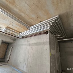 KRYSTIAN KAŹMIERCZAK USŁUGI HYDRAULICZNE - Montaż grzejników Wołów