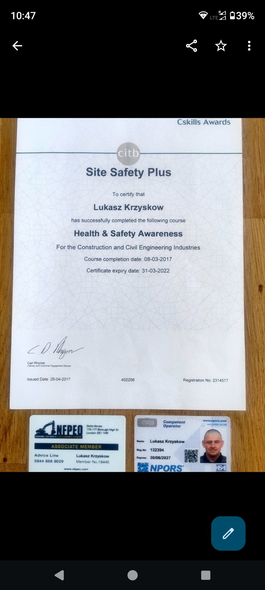 Uprawnienia, certyfikat BHP,karta związkowa.