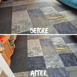 TextiClear - Dywan w kwadraty: porównanie 'przed' i 'po' czyszczeniu. Widoczne różnice w kolorze i czystości włókien. Perspektywa z góry.