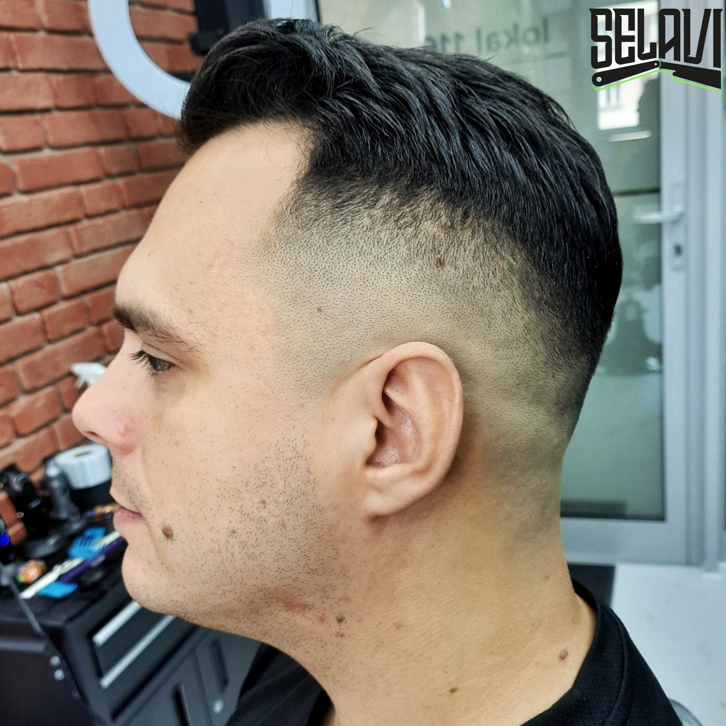 SELAVI Barber - Strzyżenie Męskie