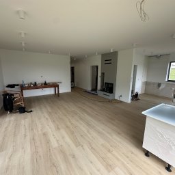 Układanie paneli Poznań 2