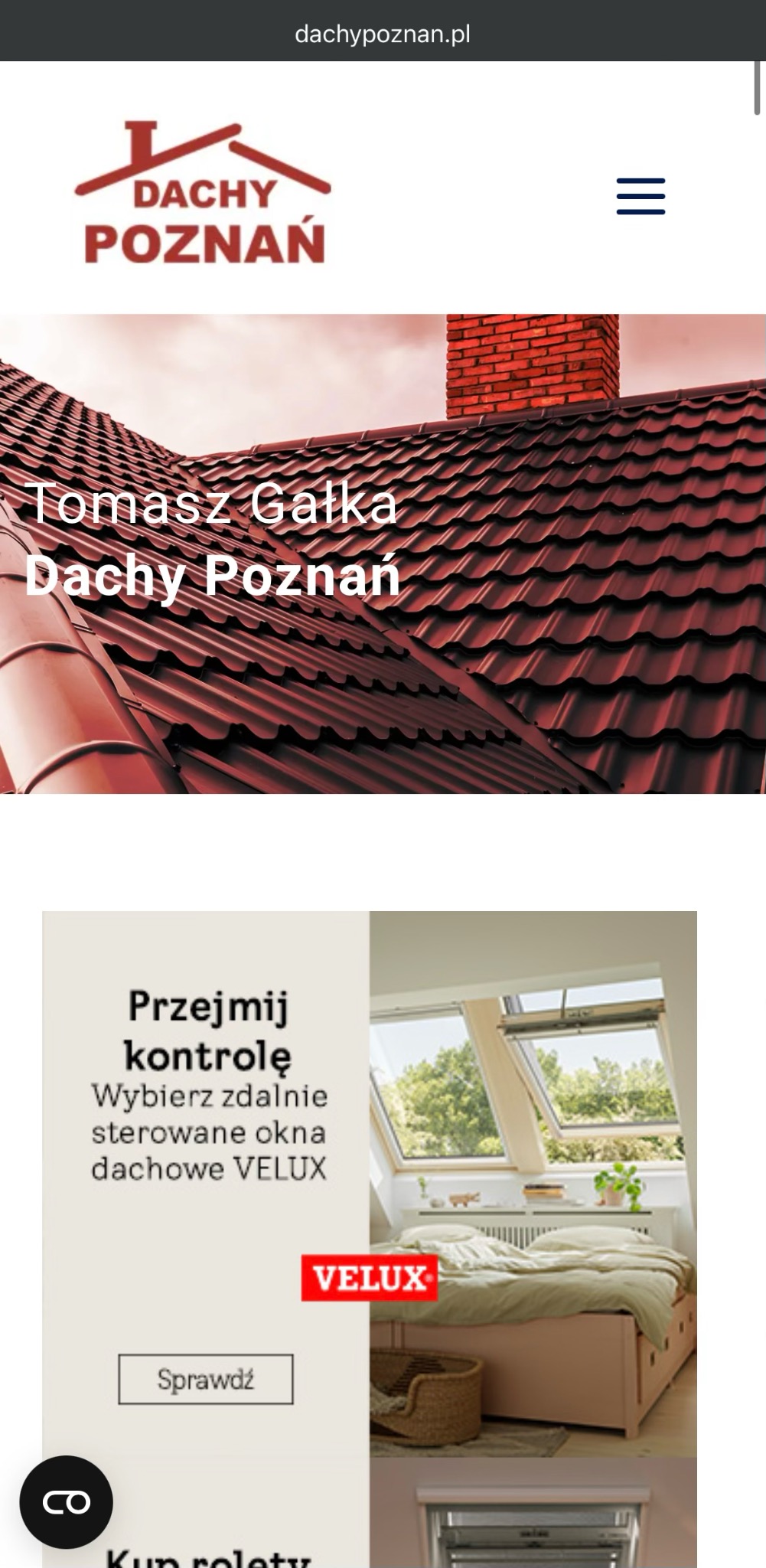 Strona internetowa firmy dekarskiej Dachy Poznań z czerwonym dachem i kominem. Reklama okien dachowych Velux. Minimalistyczny design, czytelna nawigacja.