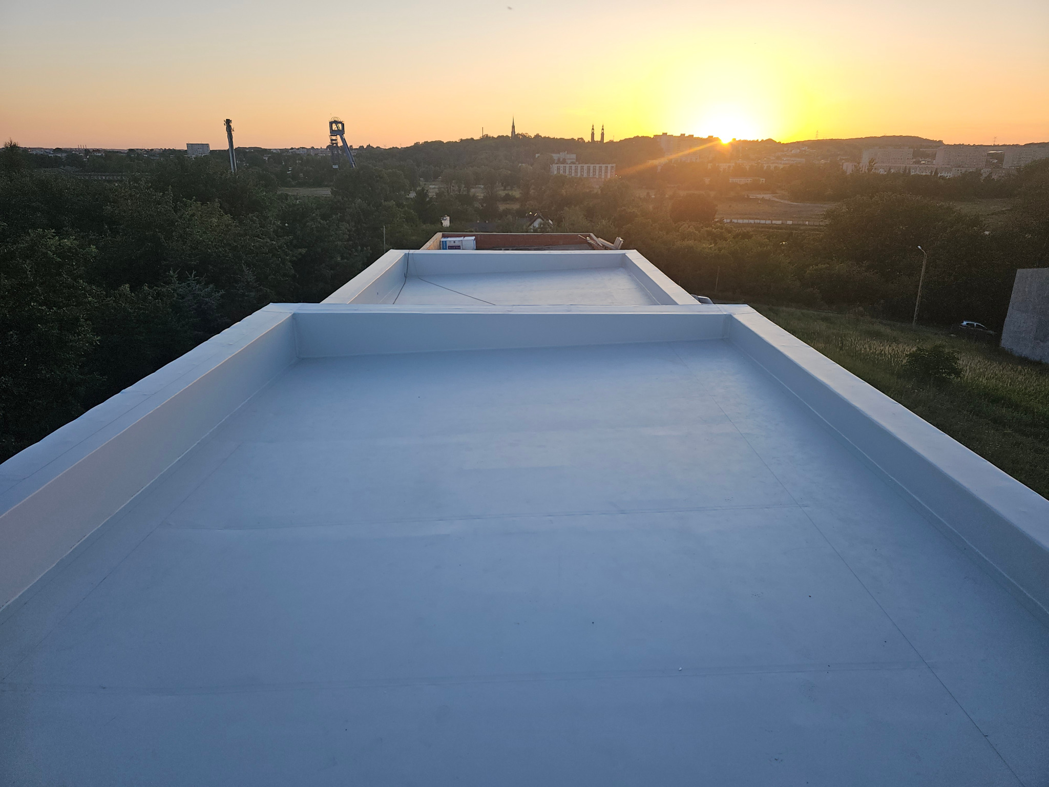 Połać dachowa PVC w zabudowie szeregowej