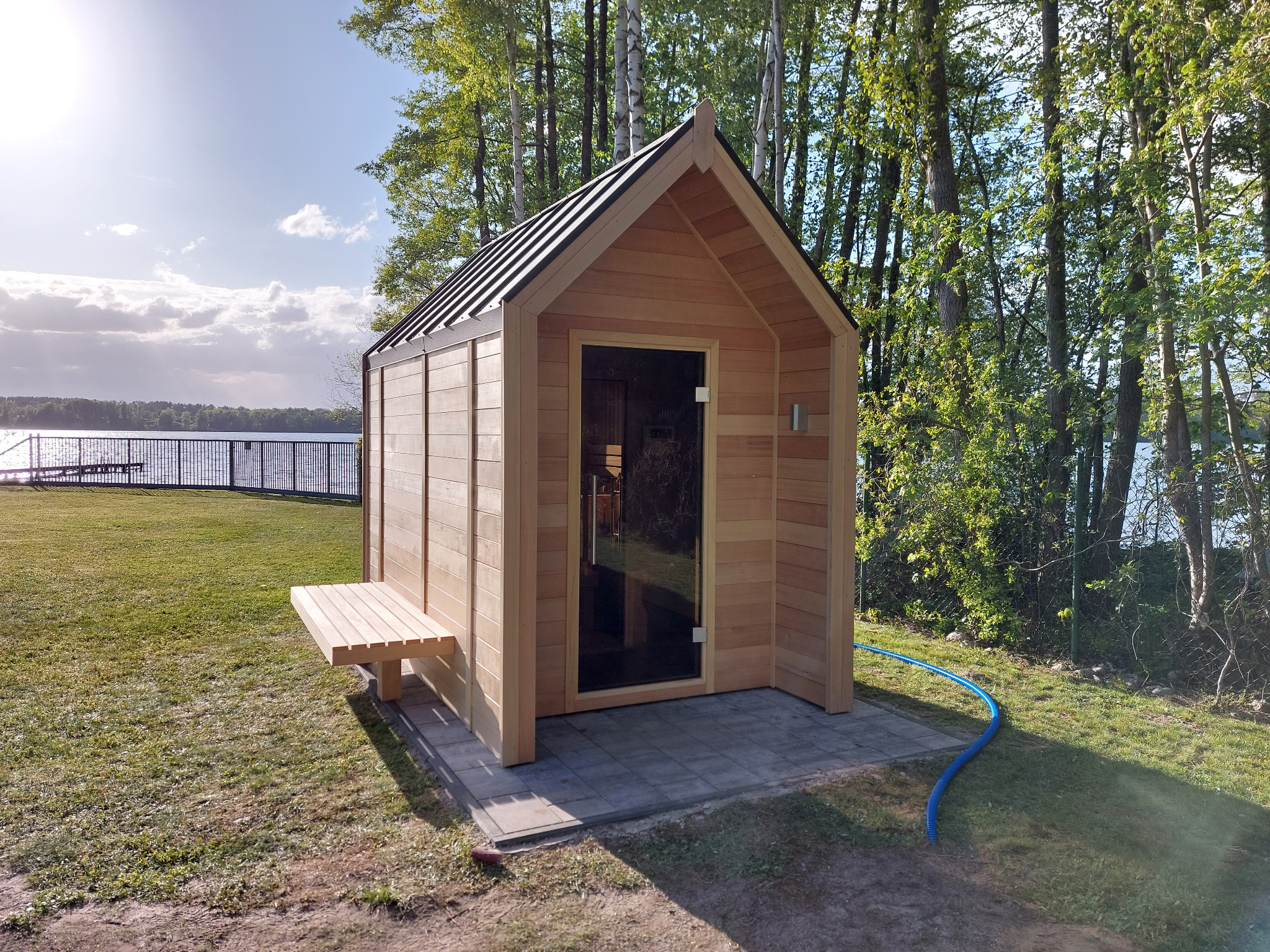 Zewnętrzna sauna fińska z przedsionkiem naszego autorstwa, zdjęcie nr 1.