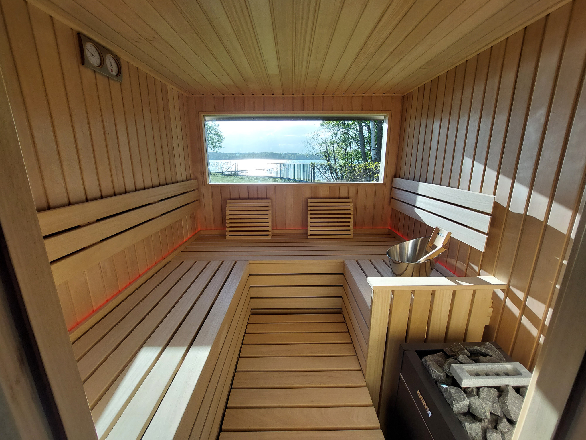 Zewnętrzna sauna fińska z przedsionkiem naszego autorstwa, zdjęcie nr 2.