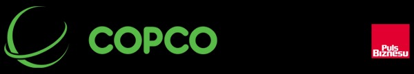 Logo firmy COPCO w kolorze zielonym, obok logo Puls Biznesu na czarnym tle. Minimalistyczny design, nowoczesna typografia.